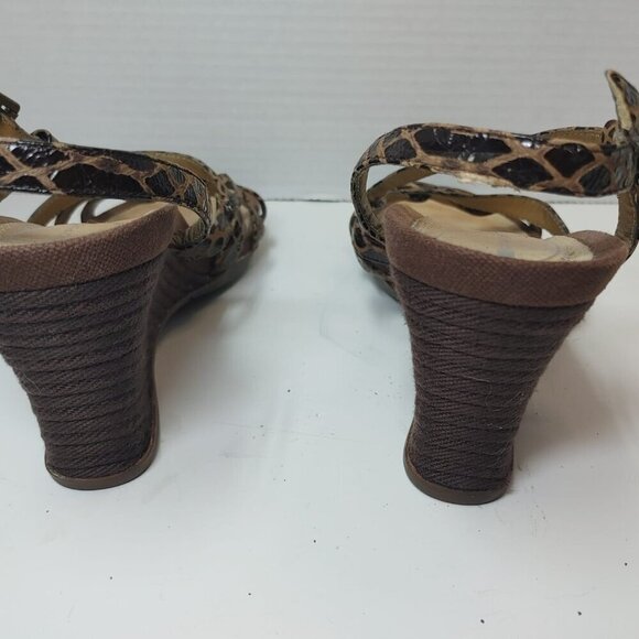 ROCKPORT Snake Print Slip-On Strappy Wedge Sandals Summer Shoes Black Brown 9M - Picture 4 of 9